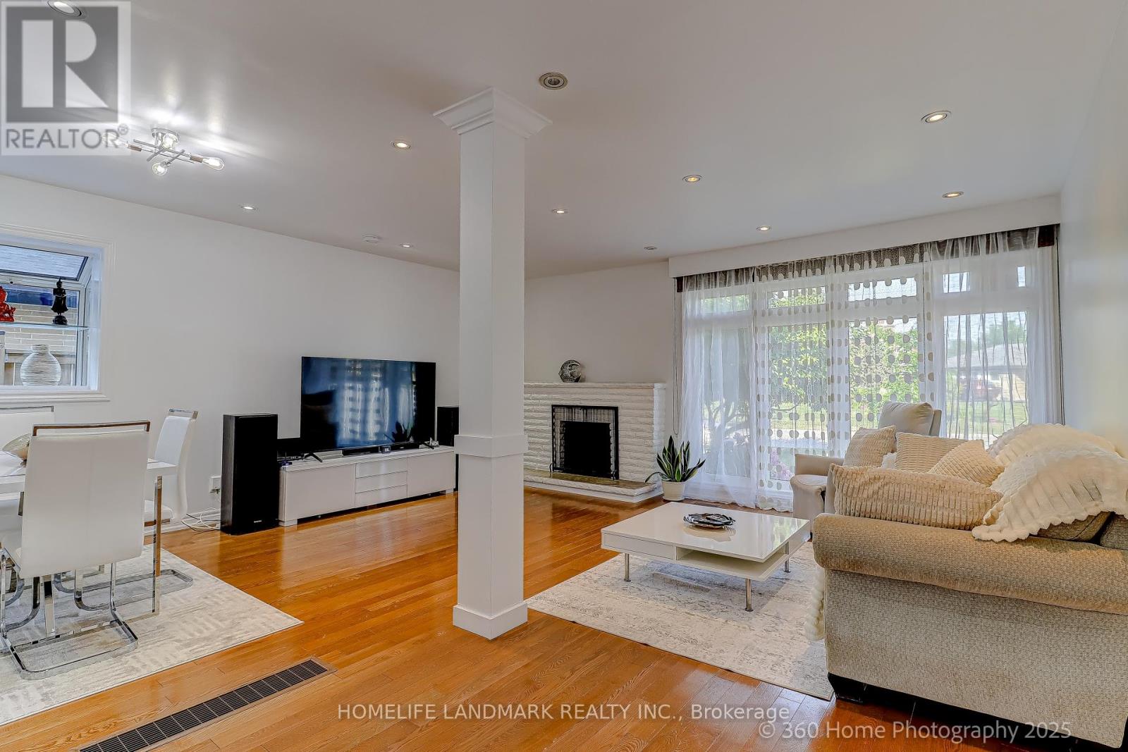 Property at 38 MOORECROFT CRESCENT image 5