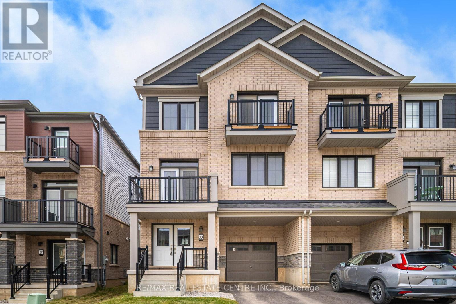 Property at 33 GRANVILLE CRESCENT image 1