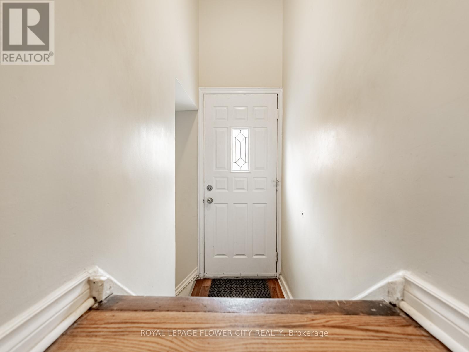 61 Wise Crescent, Hamilton, Ontario  L8T 2L6 - Photo 20 - X12251945