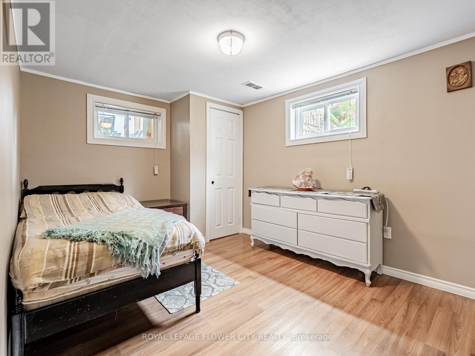 61 Wise Crescent, Hamilton, Ontario  L8T 2L6 - Photo 24 - X12251945