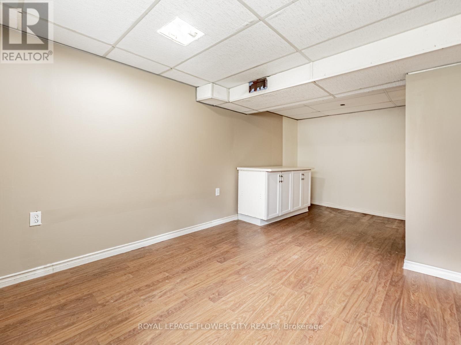 61 Wise Crescent, Hamilton, Ontario  L8T 2L6 - Photo 29 - X12251945