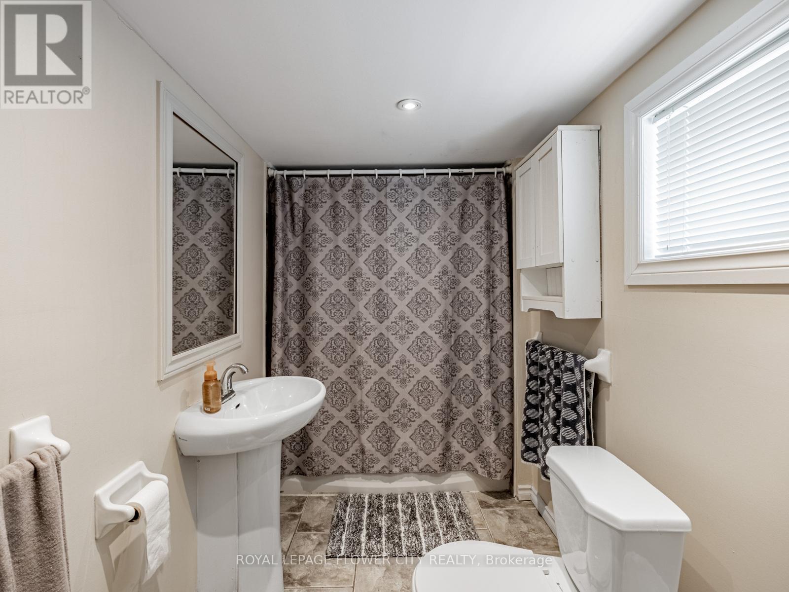 61 Wise Crescent, Hamilton, Ontario  L8T 2L6 - Photo 30 - X12251945