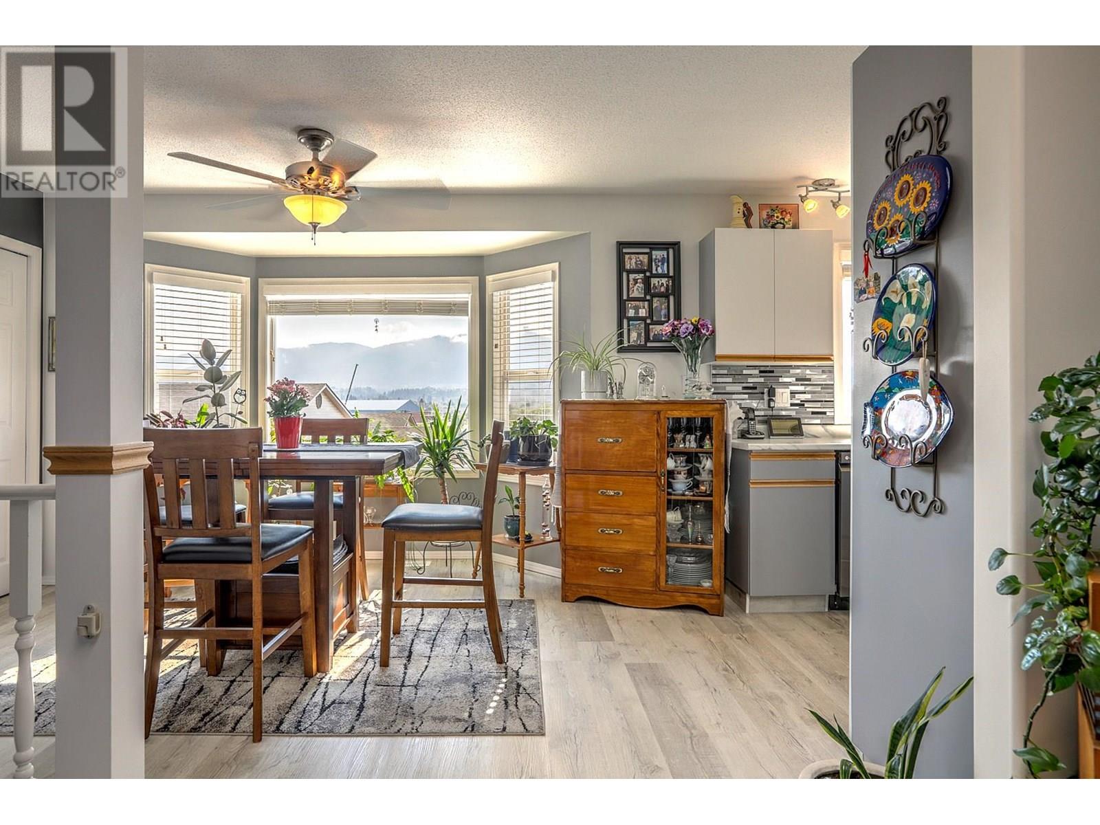 Property at 4210 Alexis Park Drive Unit# 15 image 5