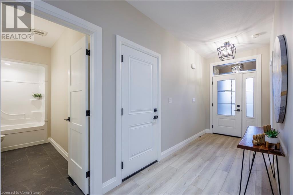 Property at 369 ARGYLE Avenue image 5