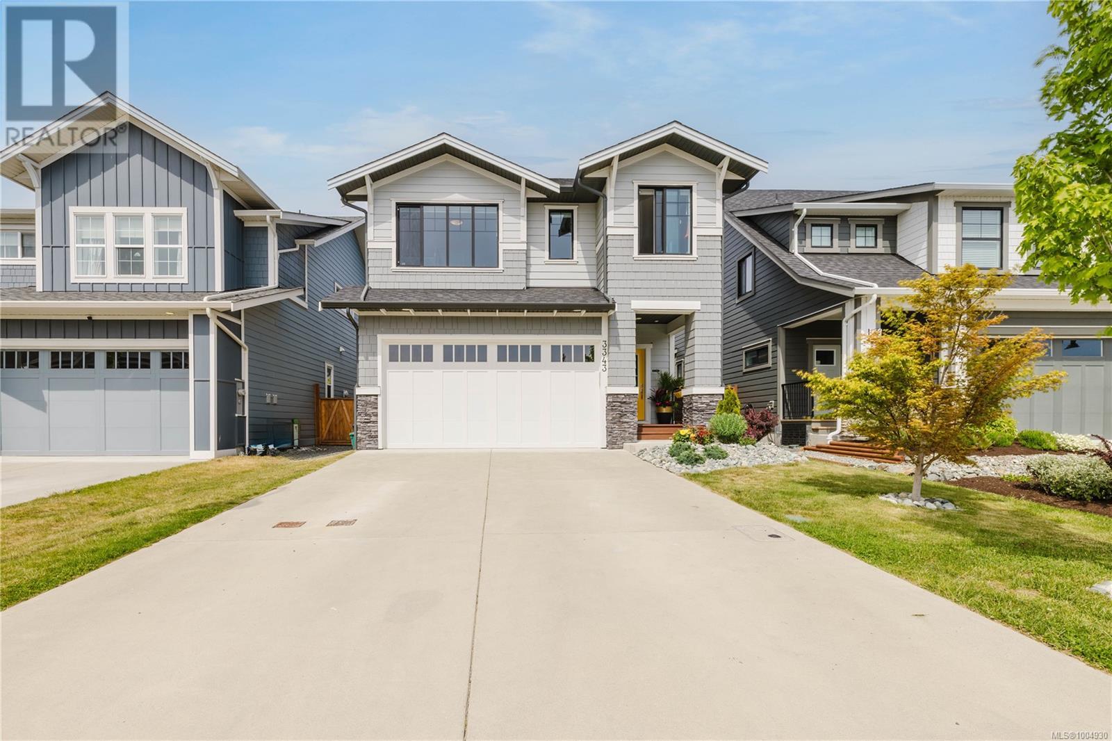 Property at 3343 Curlew St image 3