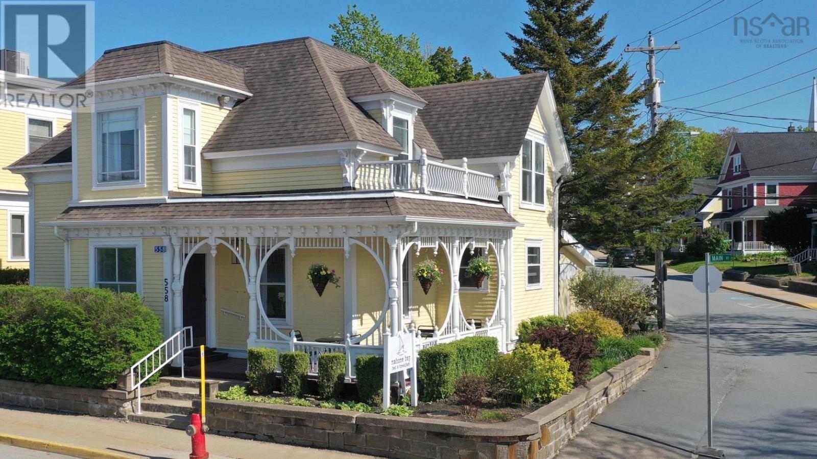 558 Main Street, Mahone Bay, Nova Scotia  B0J 2E0 - Photo 3 - 202512873