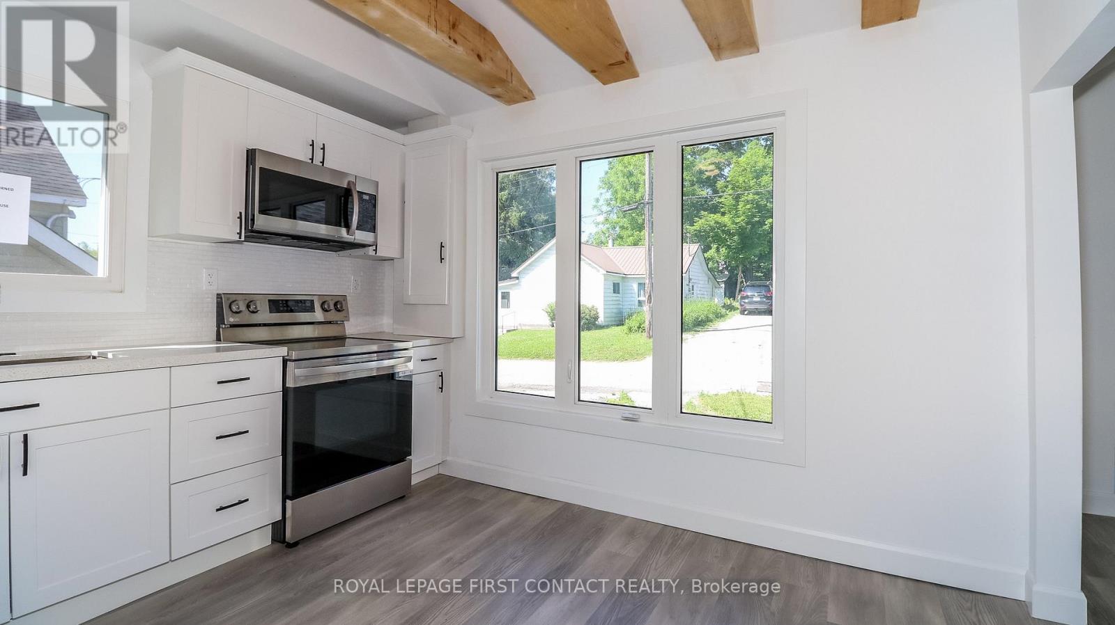 16 Lime Street, Kawartha Lakes, Ontario  K0M 1K0 - Photo 13 - X12251984