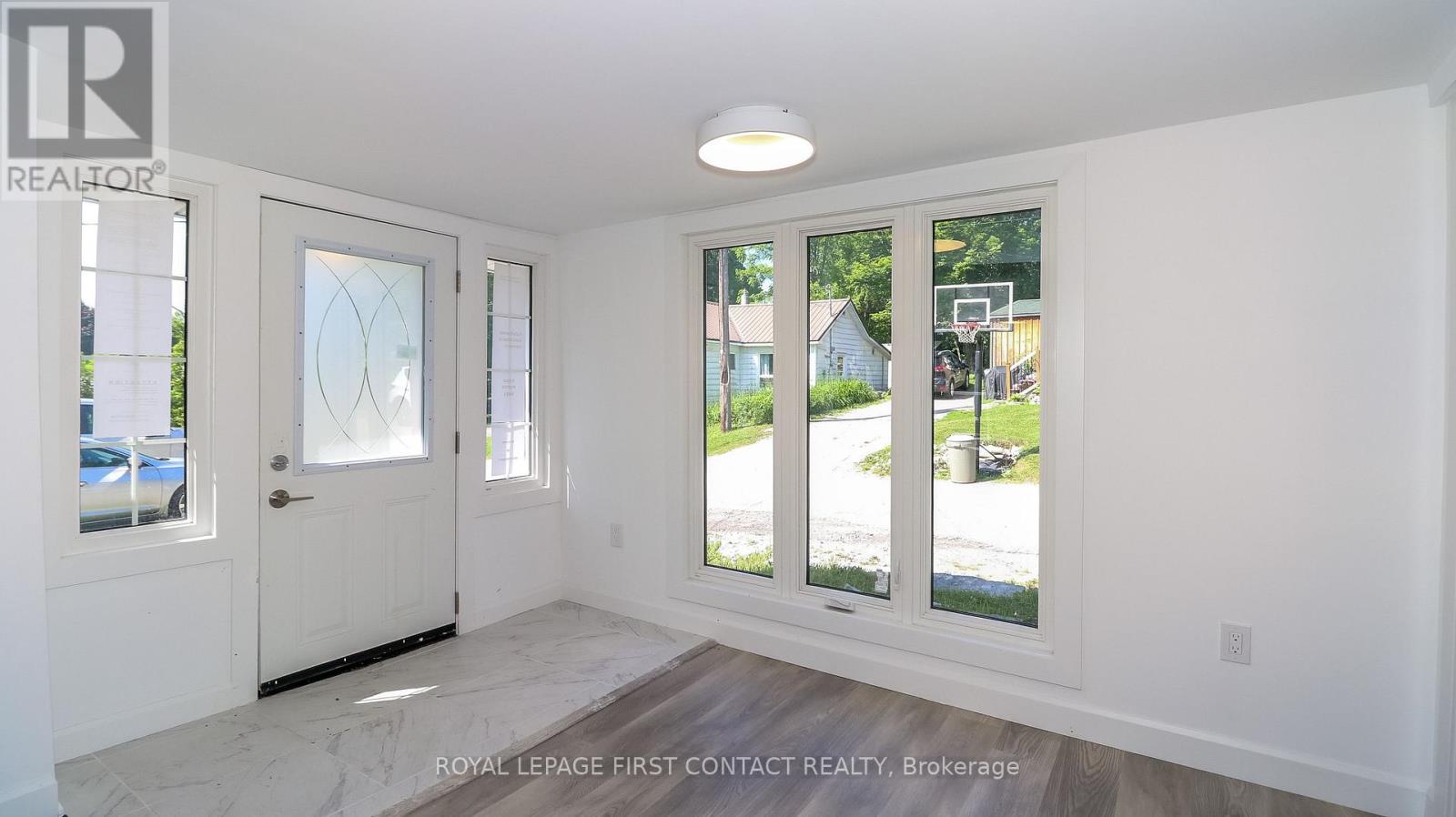16 Lime Street, Kawartha Lakes, Ontario  K0M 1K0 - Photo 6 - X12251984