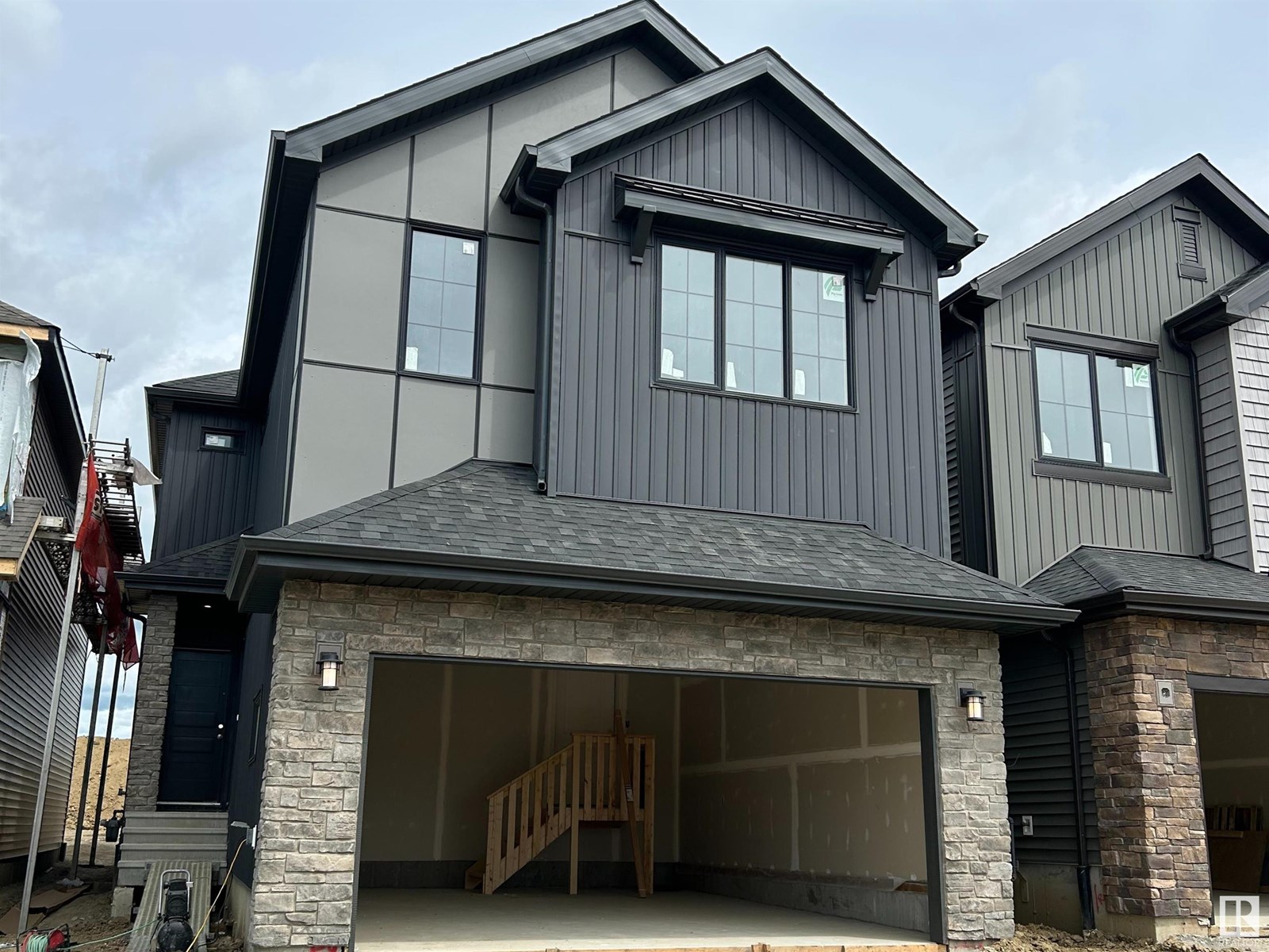 Property at 14 Chartres CL image 1