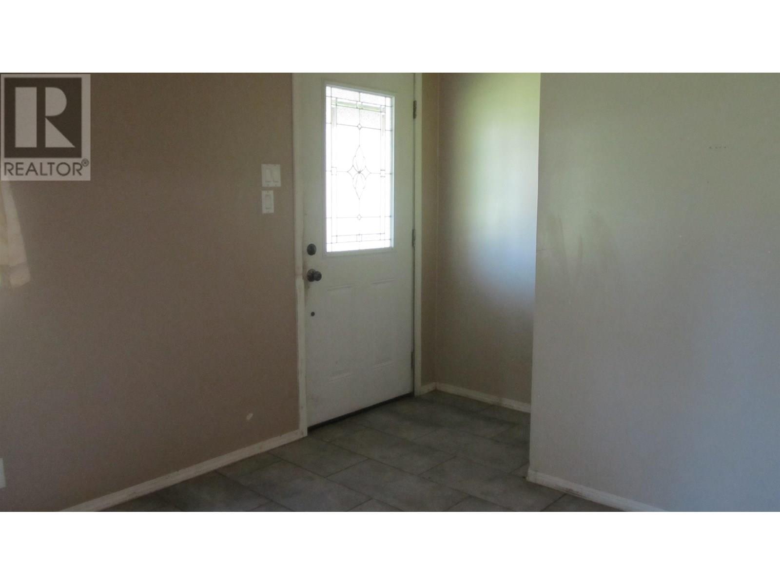 6108 Lone Butte Horse Lake Road, Lone Butte, British Columbia  V0K 1X3 - Photo 23 - R3016142