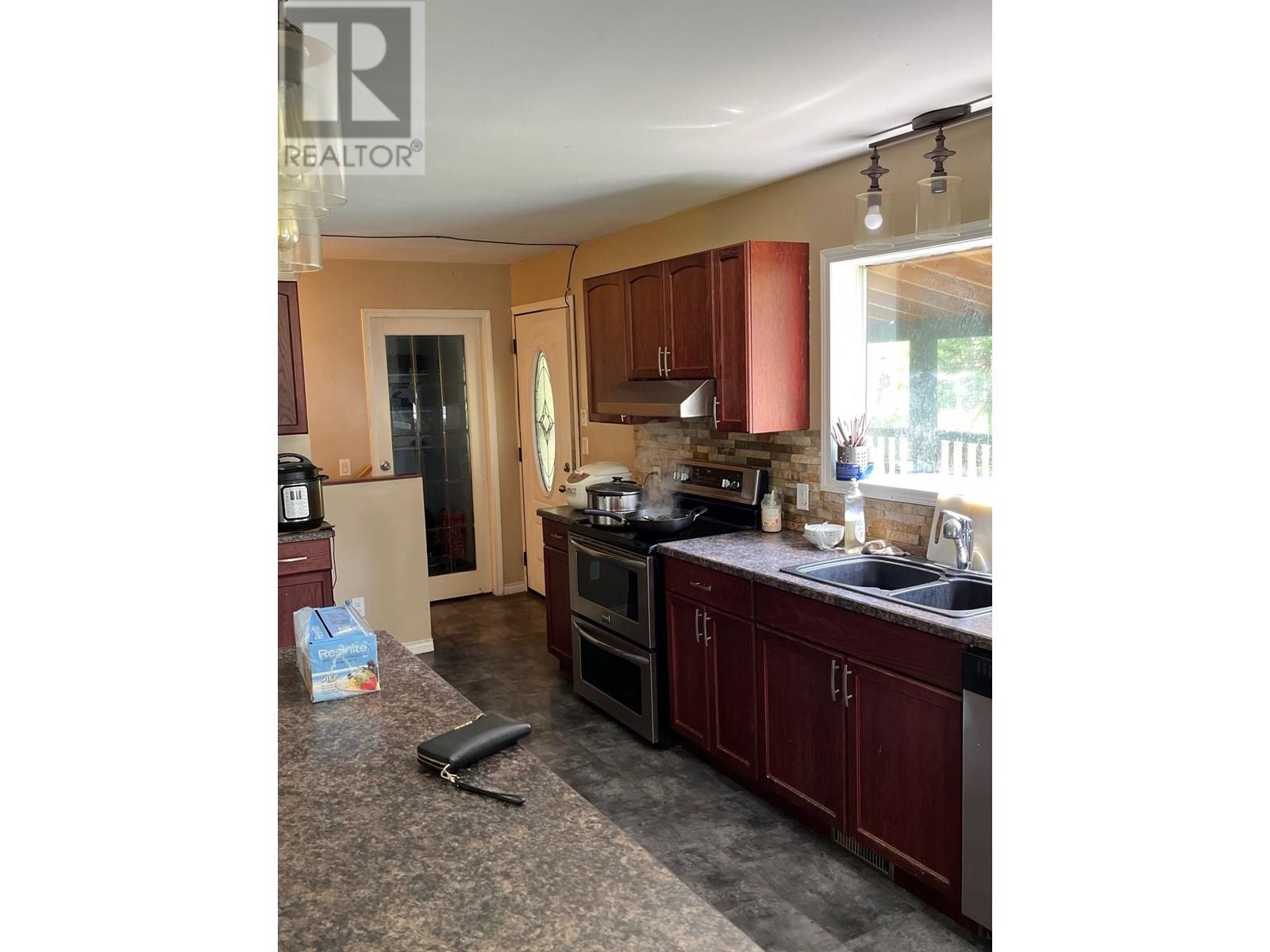 6108 Lone Butte Horse Lake Road, Lone Butte, British Columbia  V0K 1X3 - Photo 14 - R3016142