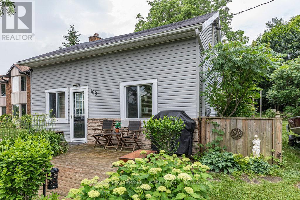 Property at 169 FORFAR STREET W image 1