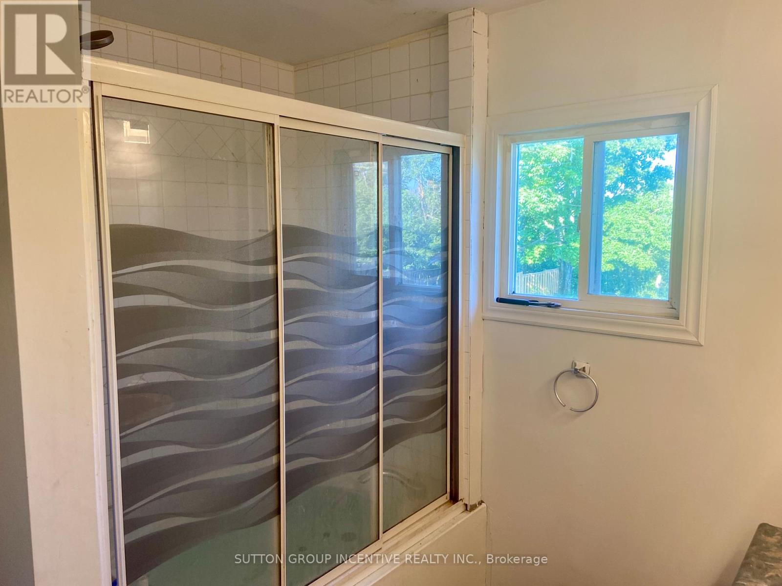 26 Laird Drive, Kawartha Lakes, Ontario  K9V 4R6 - Photo 7 - X12122523