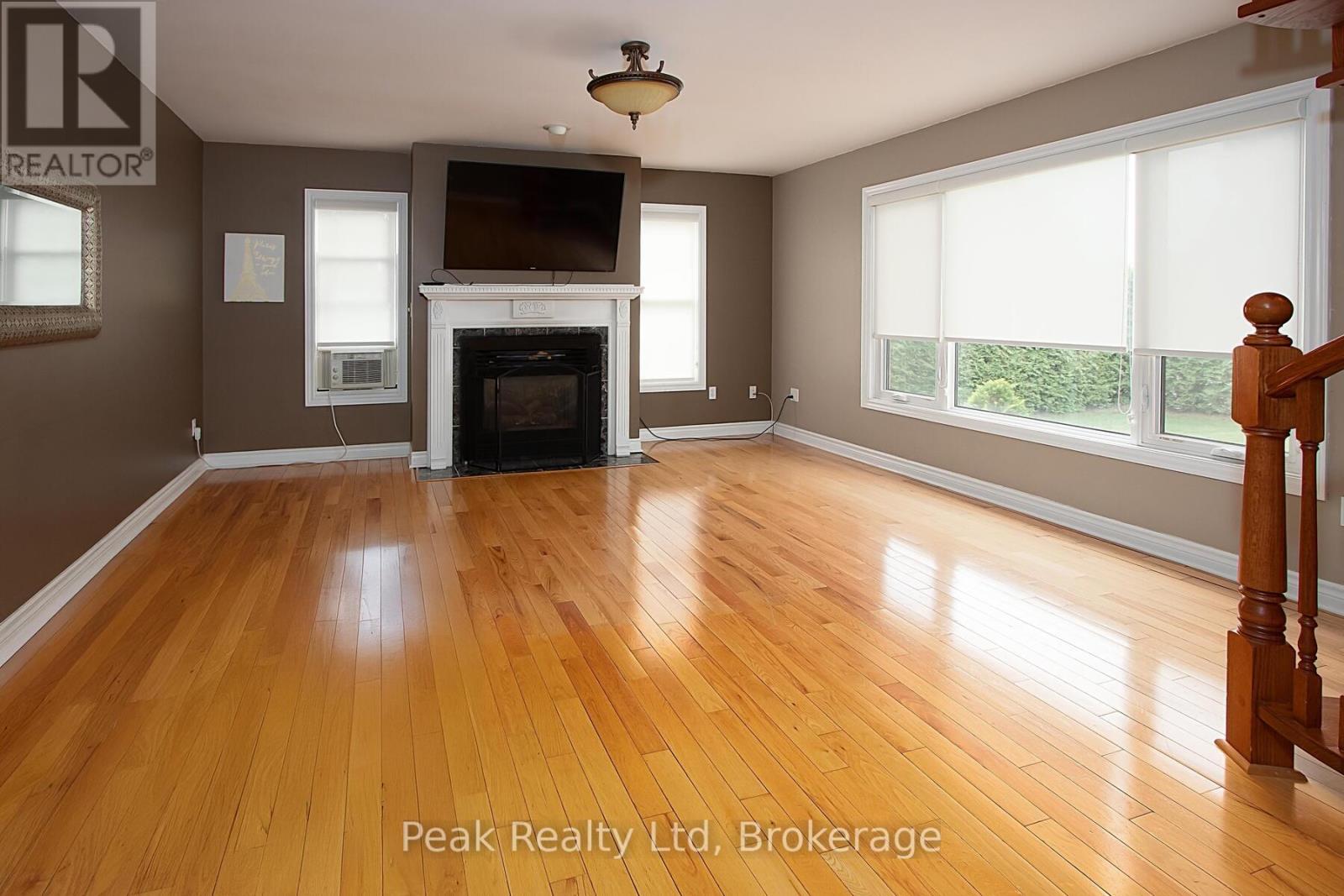 410 Main Street W, North Perth, Ontario  N4W 1A6 - Photo 18 - X12187853