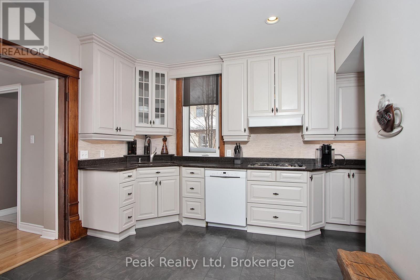 410 Main Street W, North Perth, Ontario  N4W 1A6 - Photo 15 - X12187853