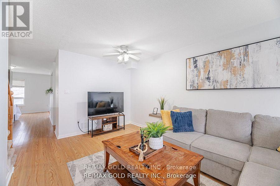 39 - 2 Claybrick Court, Brampton, Ontario  L6V 4M7 - Photo 11 - W12252041