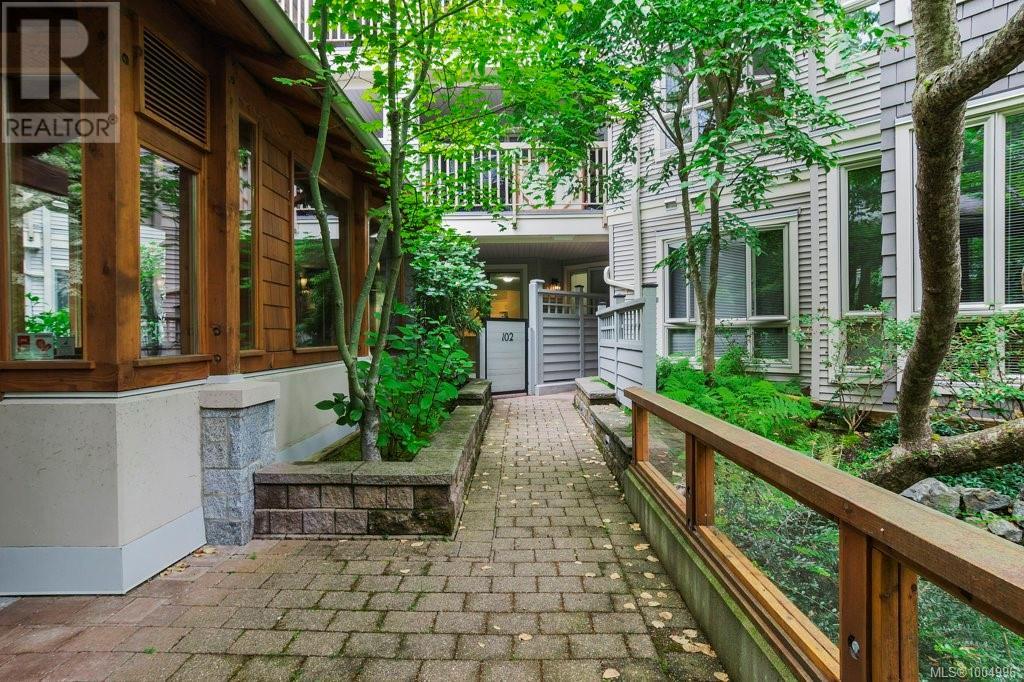 Property at 102 5670 Edgewater Lane image 2