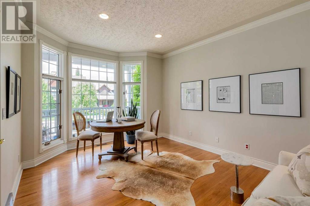 Property at 1131 Lansdowne Avenue SW image 4