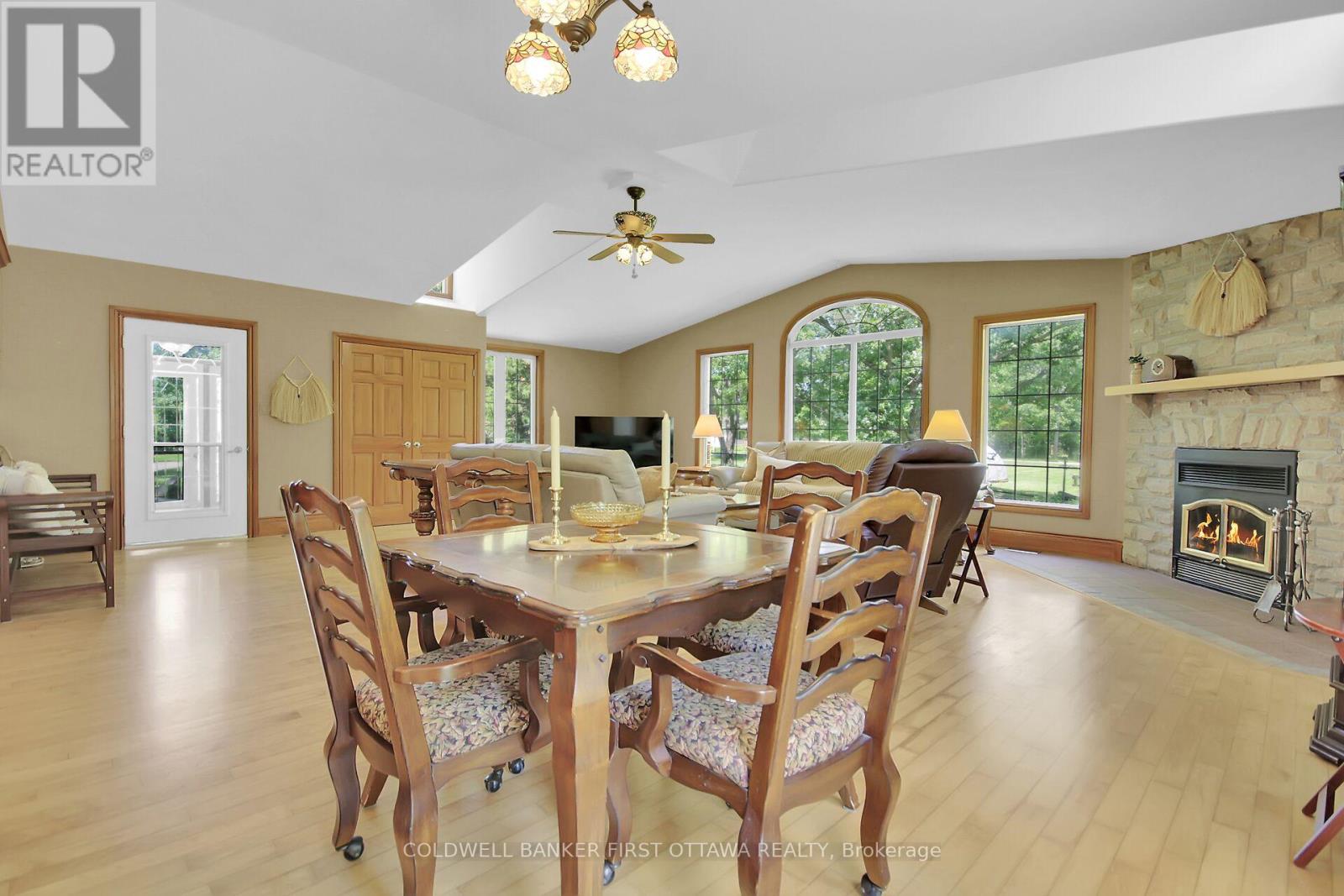 100 Loch End Road, Beckwith, Ontario  K7C 0S9 - Photo 11 - X12252119