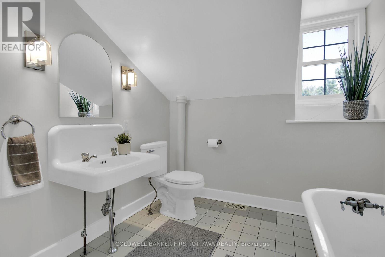 100 Loch End Road, Beckwith, Ontario  K7C 0S9 - Photo 26 - X12252119