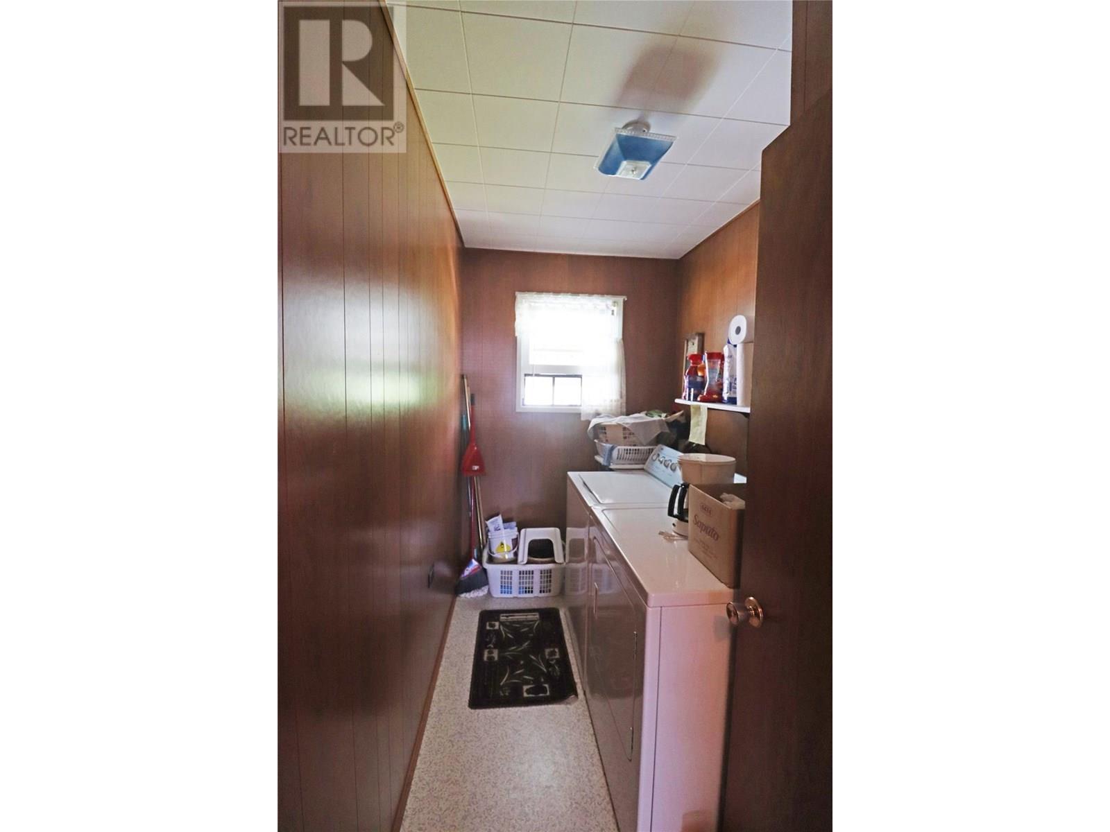 6275 College Road, Grand Forks, British Columbia  V0H 1H2 - Photo 23 - 10354049