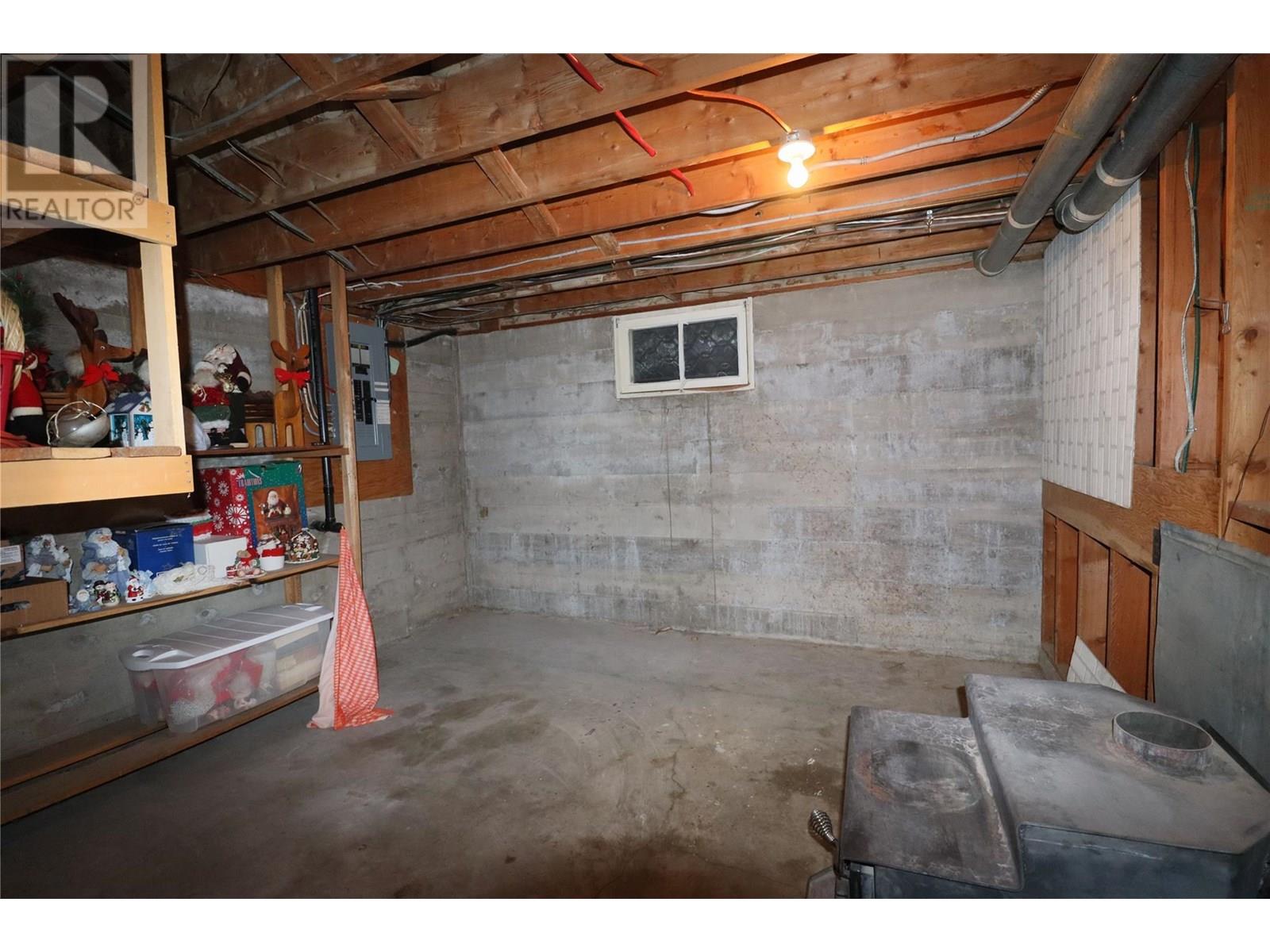 6275 College Road, Grand Forks, British Columbia  V0H 1H2 - Photo 24 - 10354049