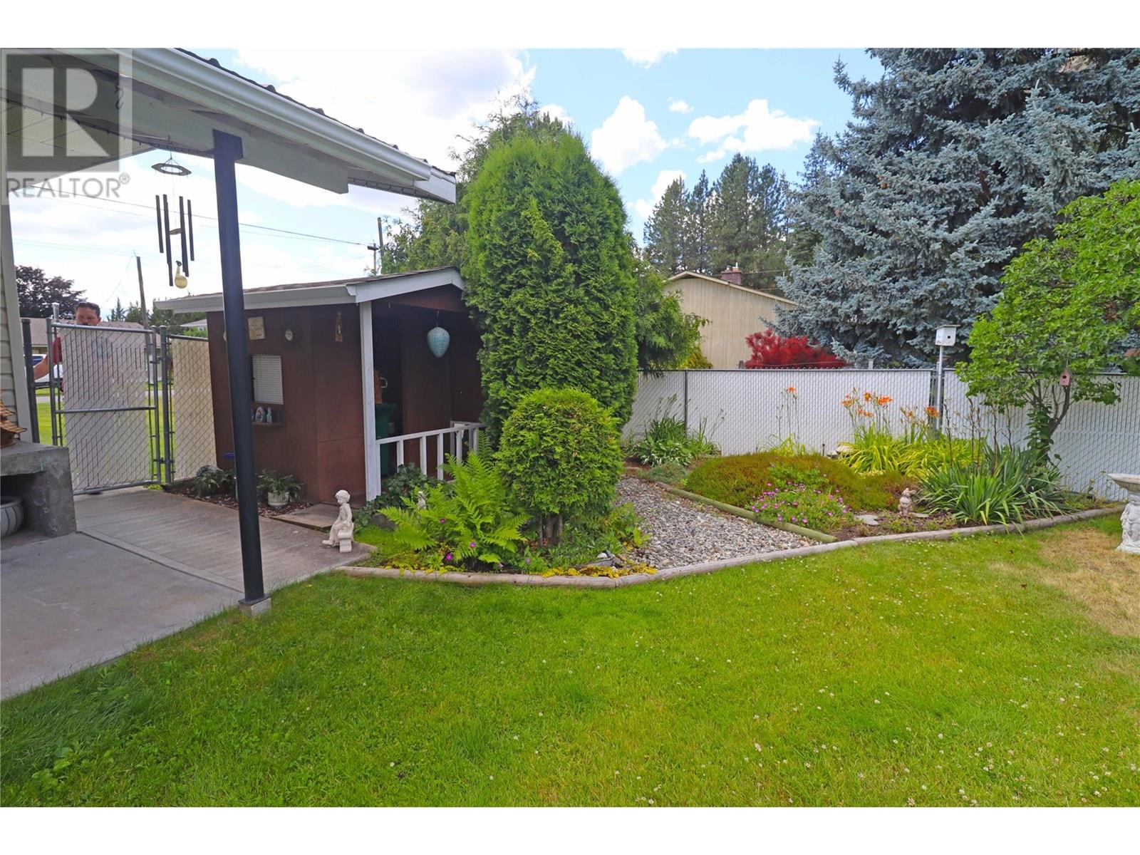 6275 College Road, Grand Forks, British Columbia  V0H 1H2 - Photo 32 - 10354049