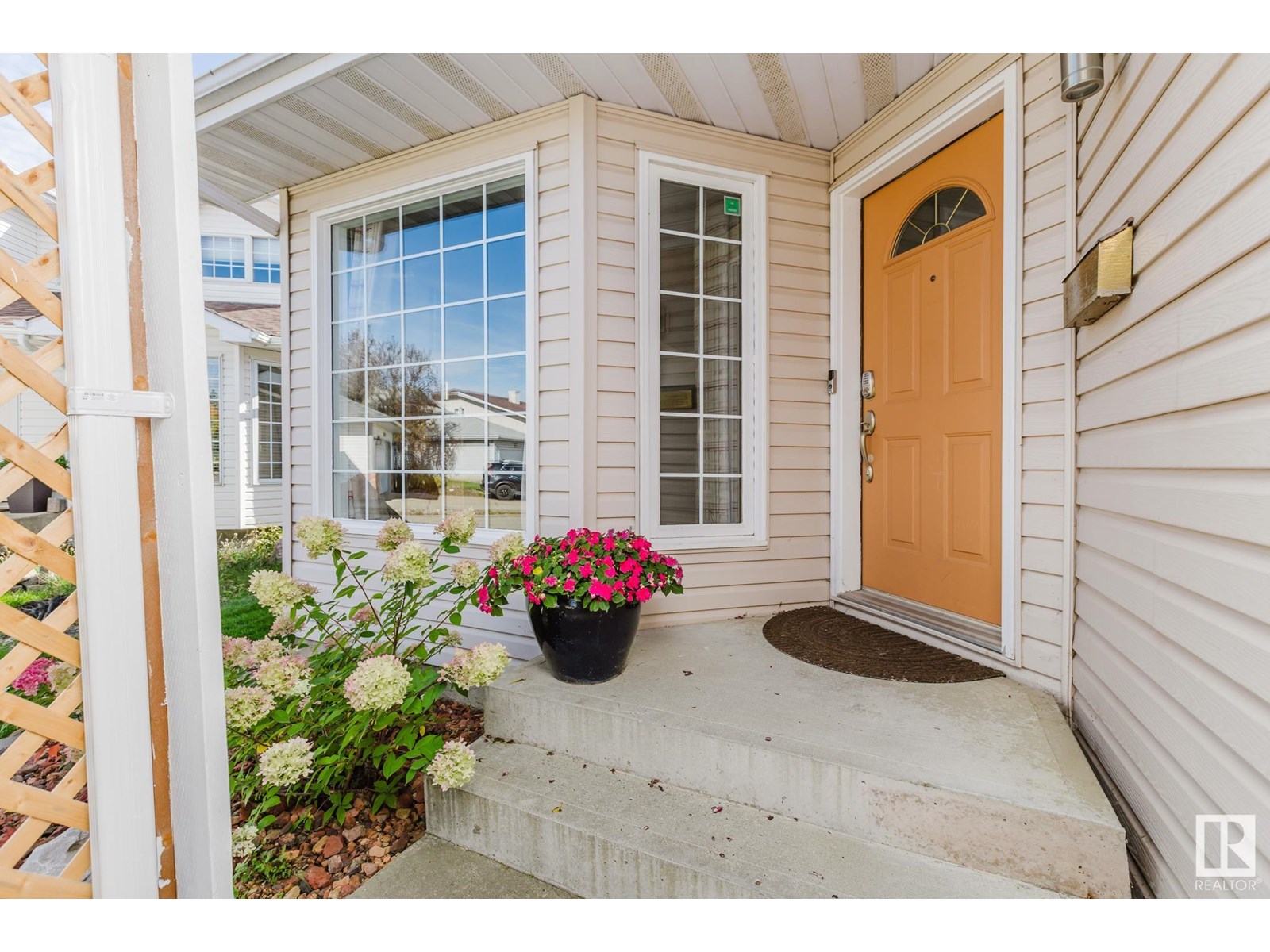 Property at 11315 8 AV NW image 2