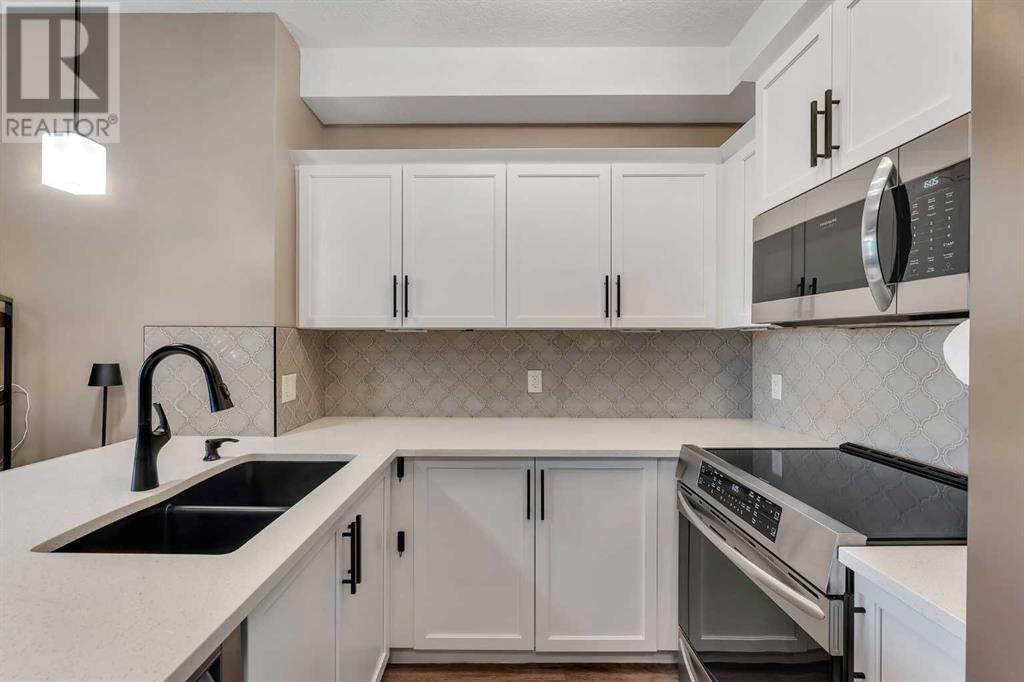 Property at 2122, 604 East Lake Boulevard NE image 4