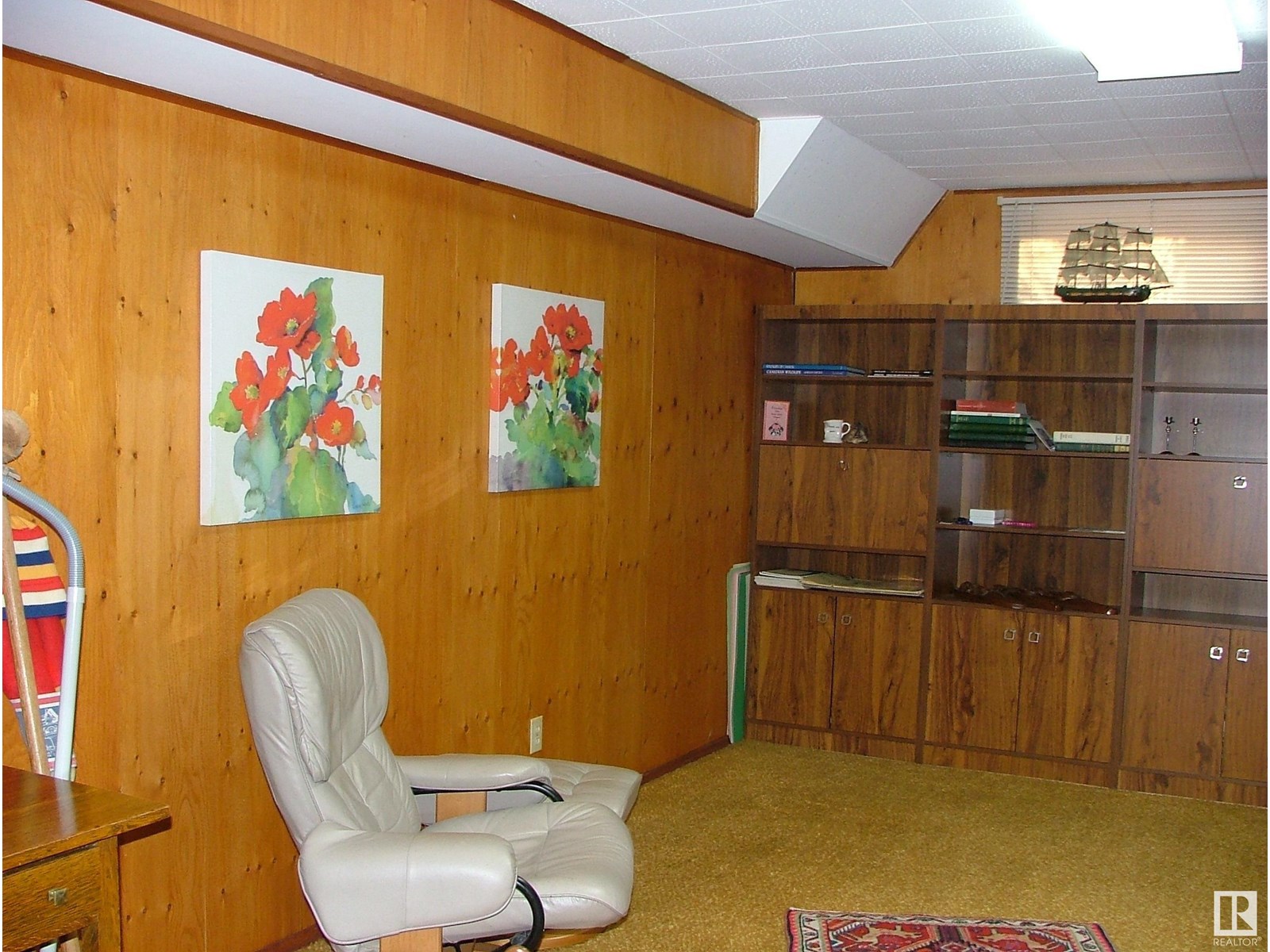 Property at 8 Grenfell AV image 3