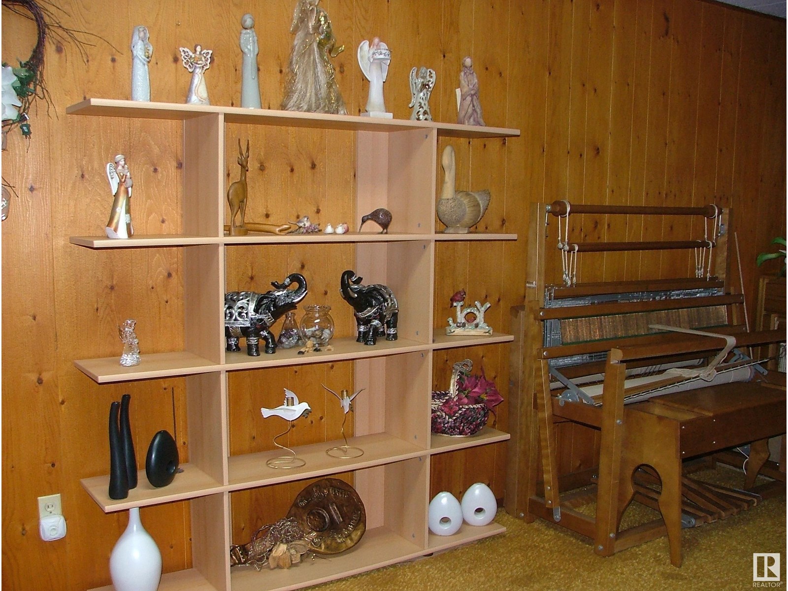 Property at 8 Grenfell AV image 4