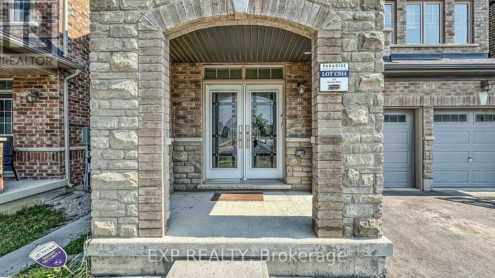 Property at 552 MACTIER DRIVE S image 2
