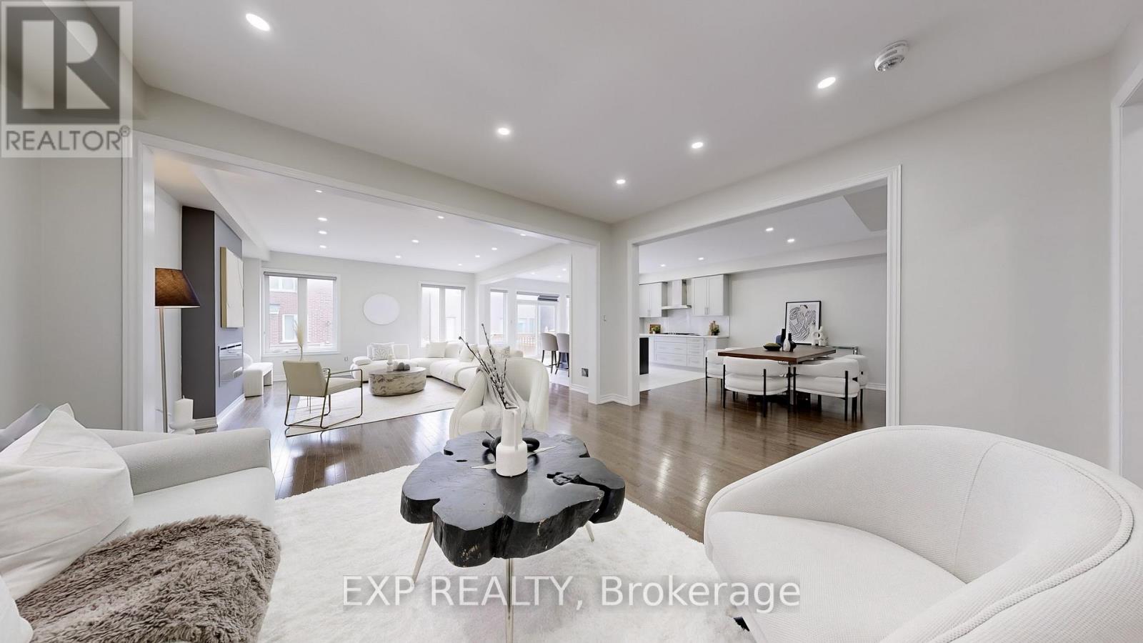 Property at 552 MACTIER DRIVE S image 5