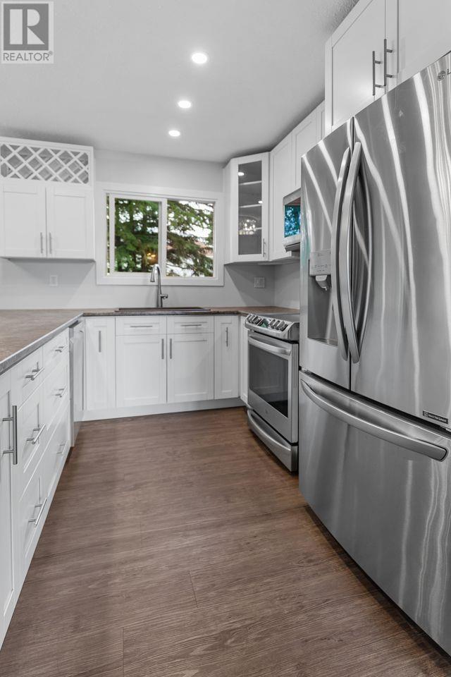 Property at 1758 REBMAN CRESCENT image 5