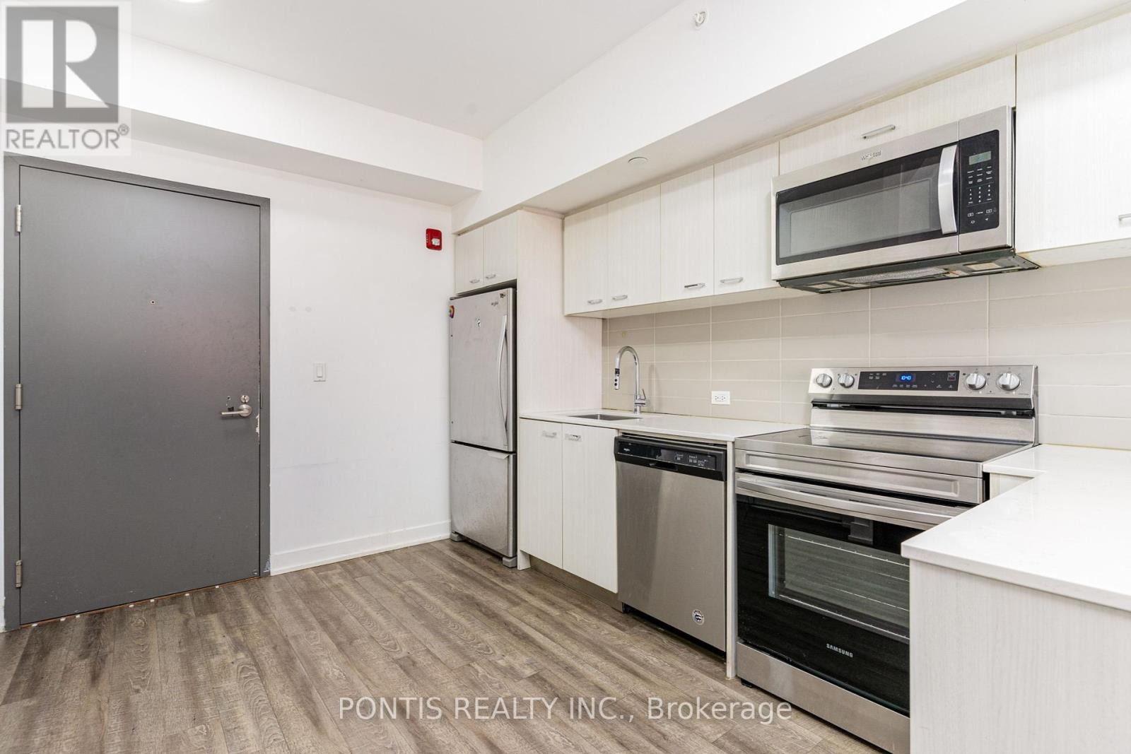 330 - 2100 Bridletowne Circle, Toronto (L'amoreaux), Ontario  M1W 0A6 - Photo 13 - E12252172