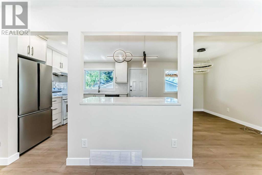 Property at 7119 4 Street NW image 5