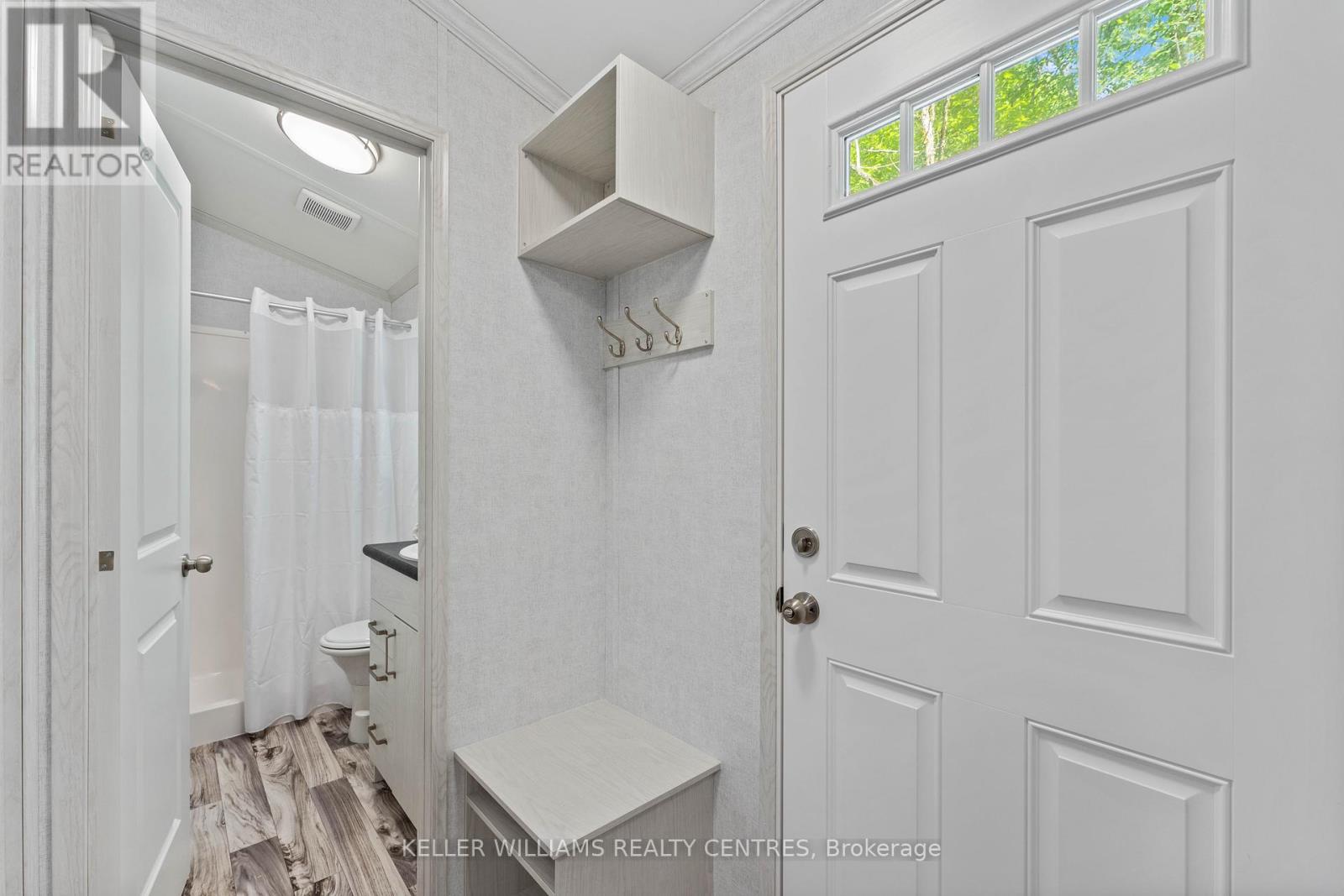 Unit #4 - 202 Hidden Glen Road, Georgian Bay, Ontario  L0K 1S0 - Photo 10 - X12252194
