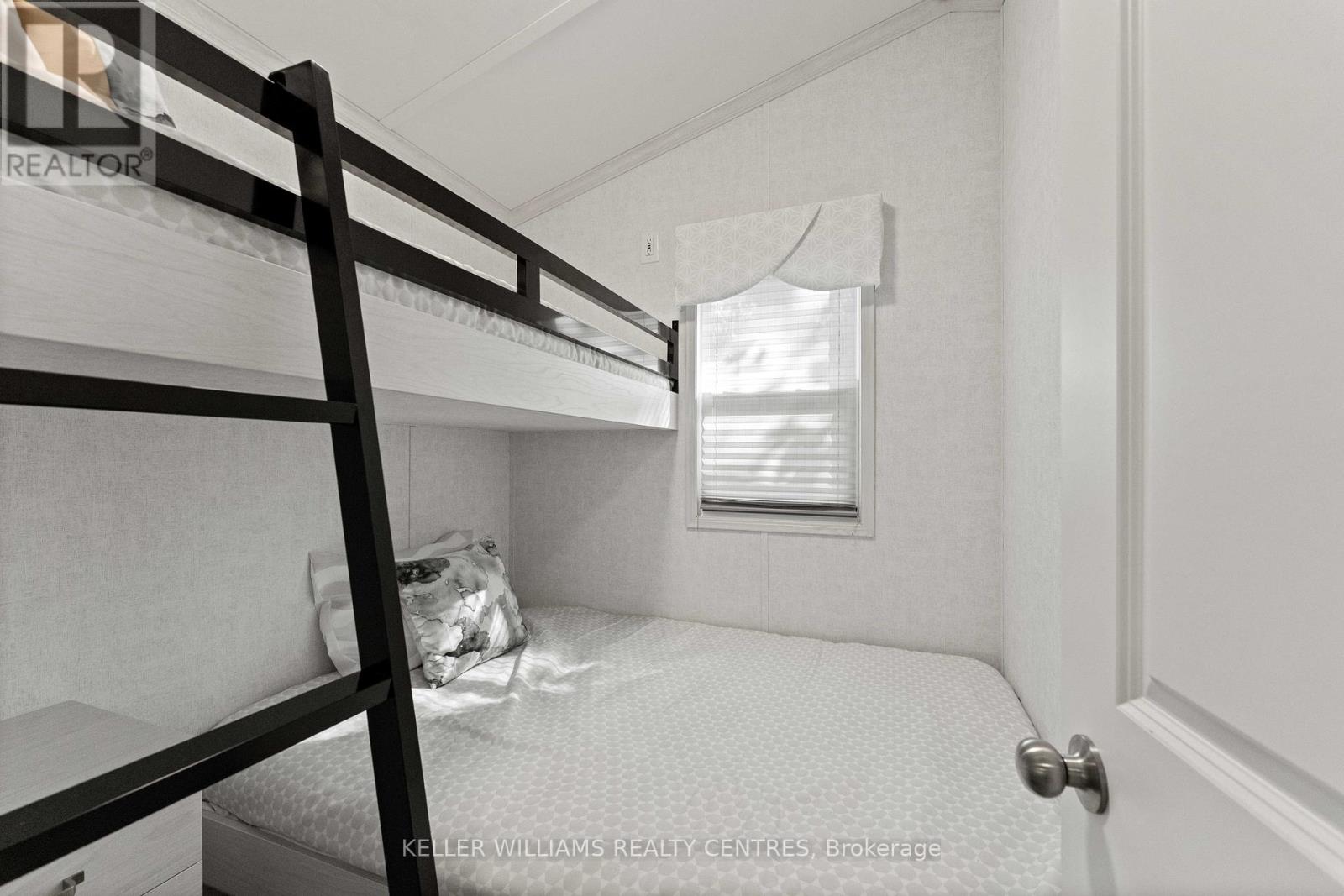 Unit #4 - 202 Hidden Glen Road, Georgian Bay, Ontario  L0K 1S0 - Photo 14 - X12252194