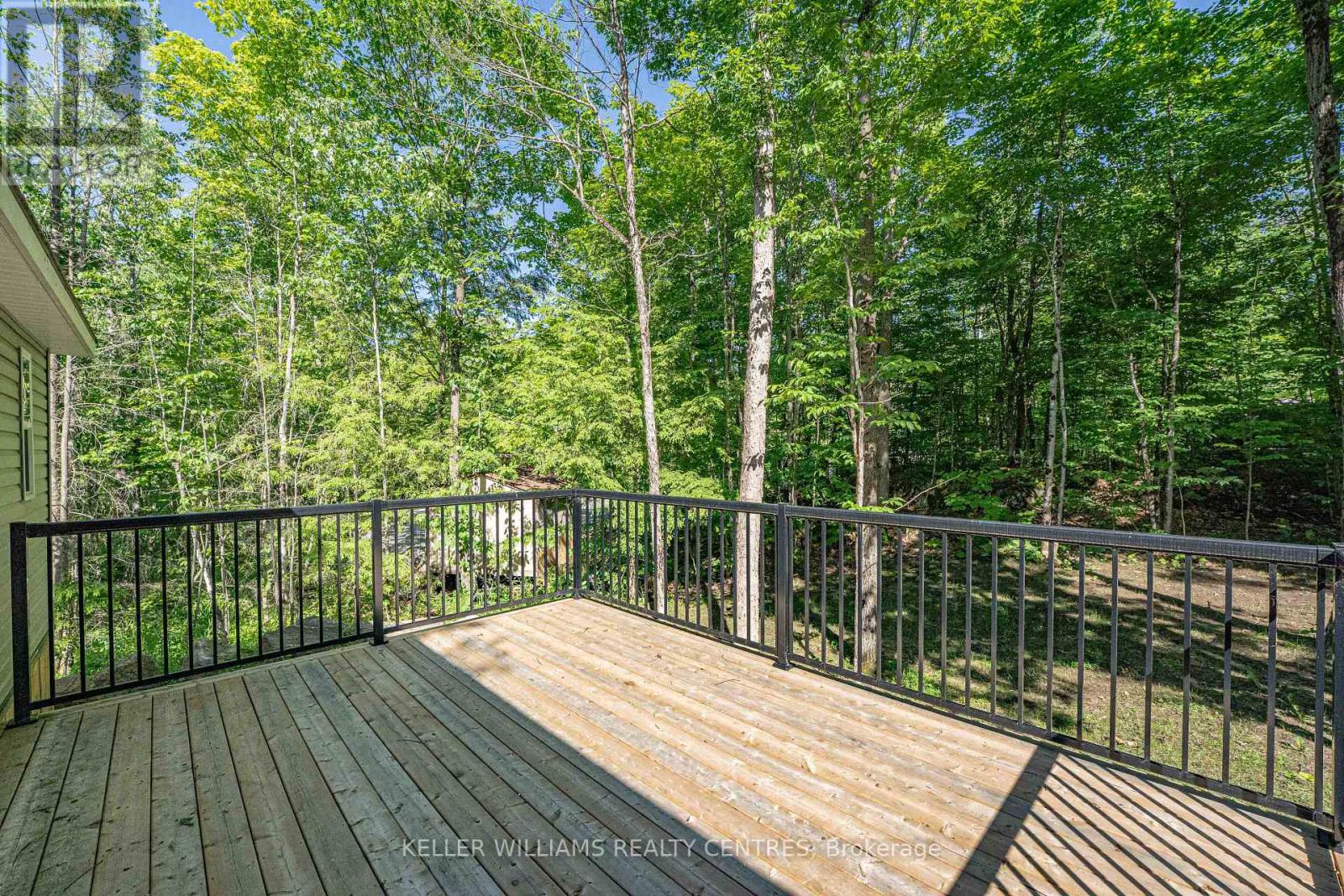 Unit #4 - 202 Hidden Glen Road, Georgian Bay, Ontario  L0K 1S0 - Photo 5 - X12252194