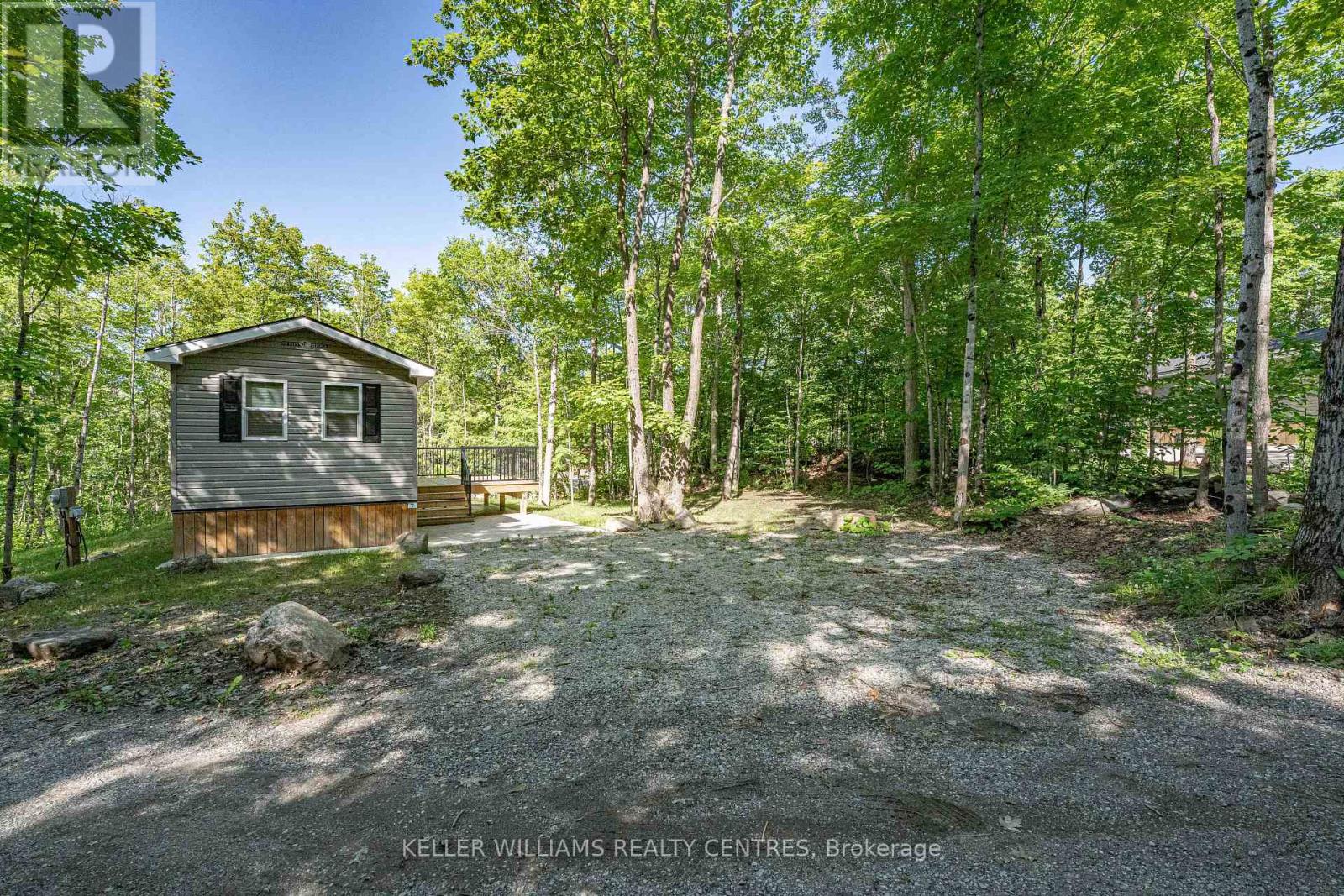 Unit #4 - 202 Hidden Glen Road, Georgian Bay, Ontario  L0K 1S0 - Photo 7 - X12252194