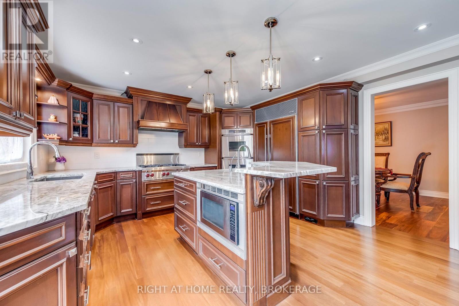 1311 Playter Place, Oakville, Ontario  L6M 2V1 - Photo 13 - W12252189