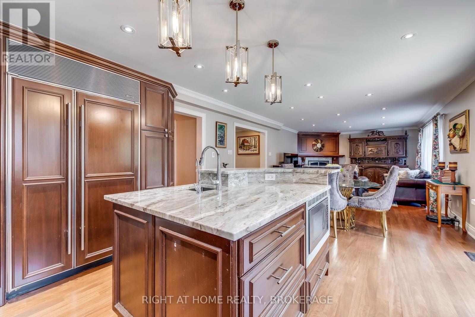 1311 Playter Place, Oakville, Ontario  L6M 2V1 - Photo 15 - W12252189