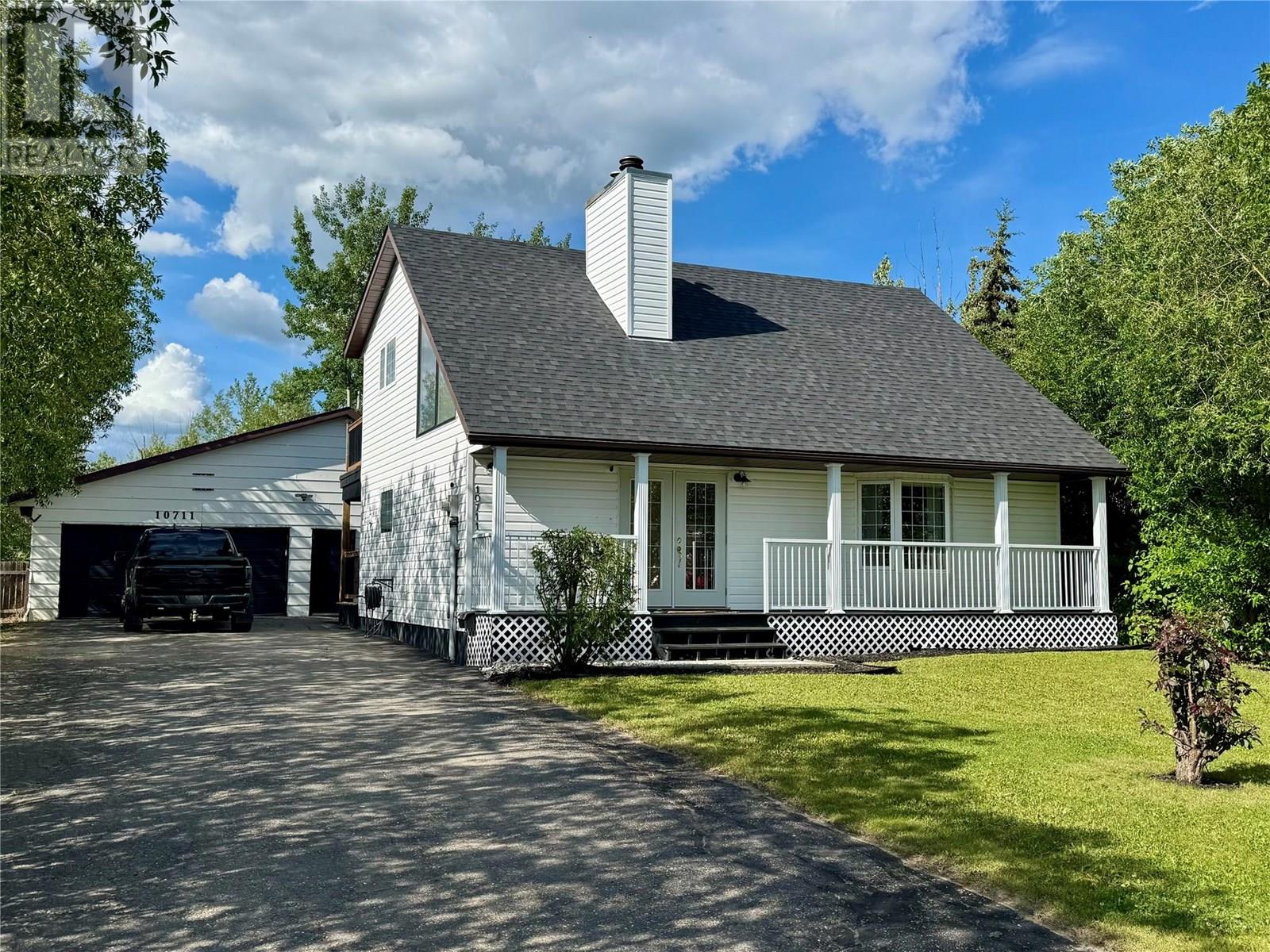 10711 Willowview Drive, Dawson Creek, British Columbia