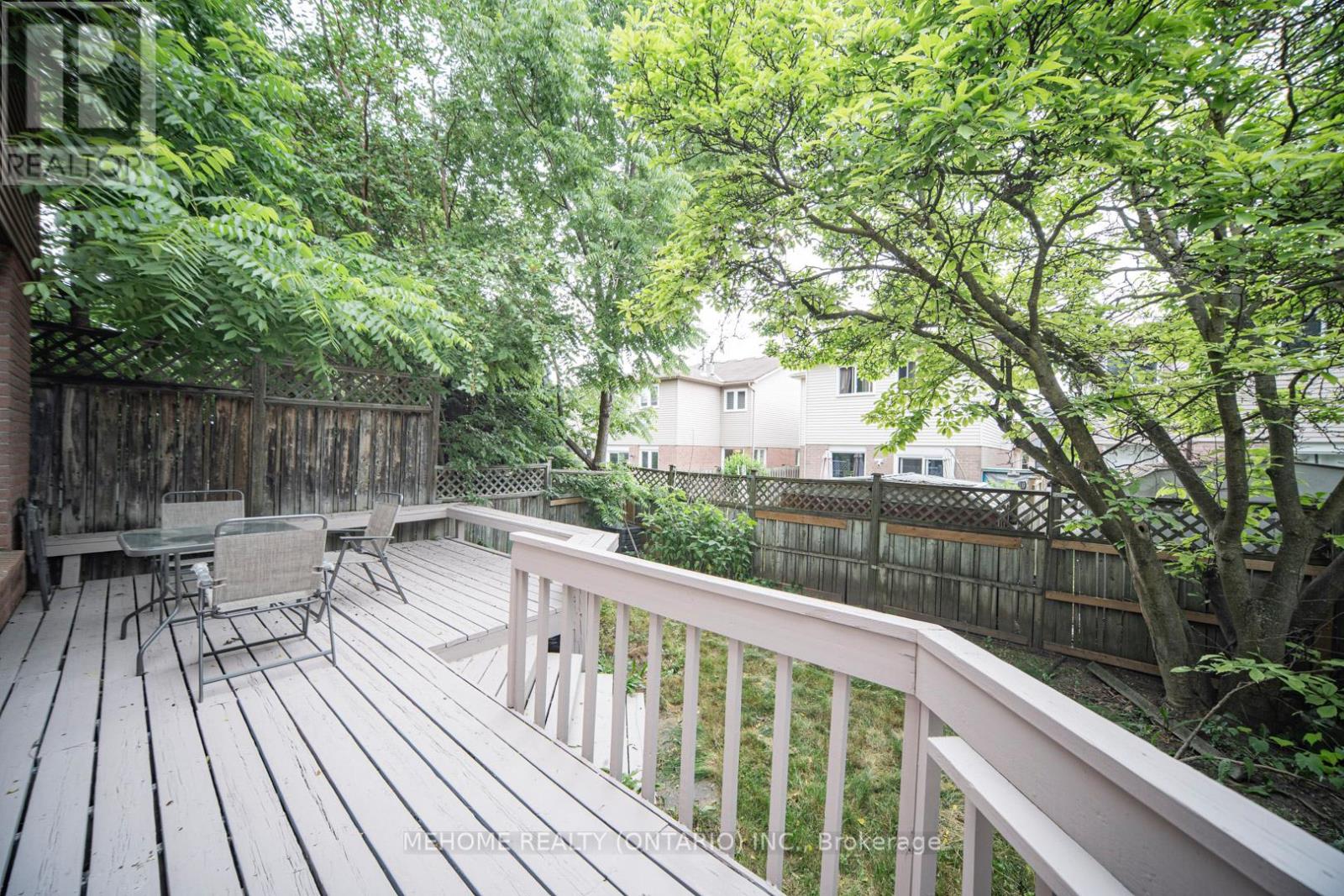 Property at 166 STEPHENSON CRESCENT image 3