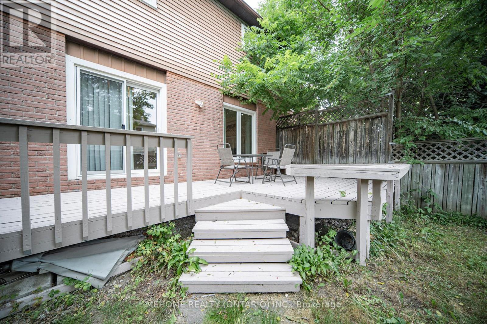 Property at 166 STEPHENSON CRESCENT image 5