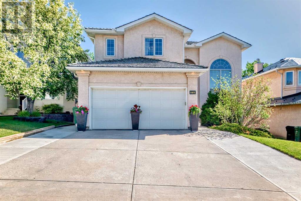 Property at 275 Hamptons Drive NW image 2