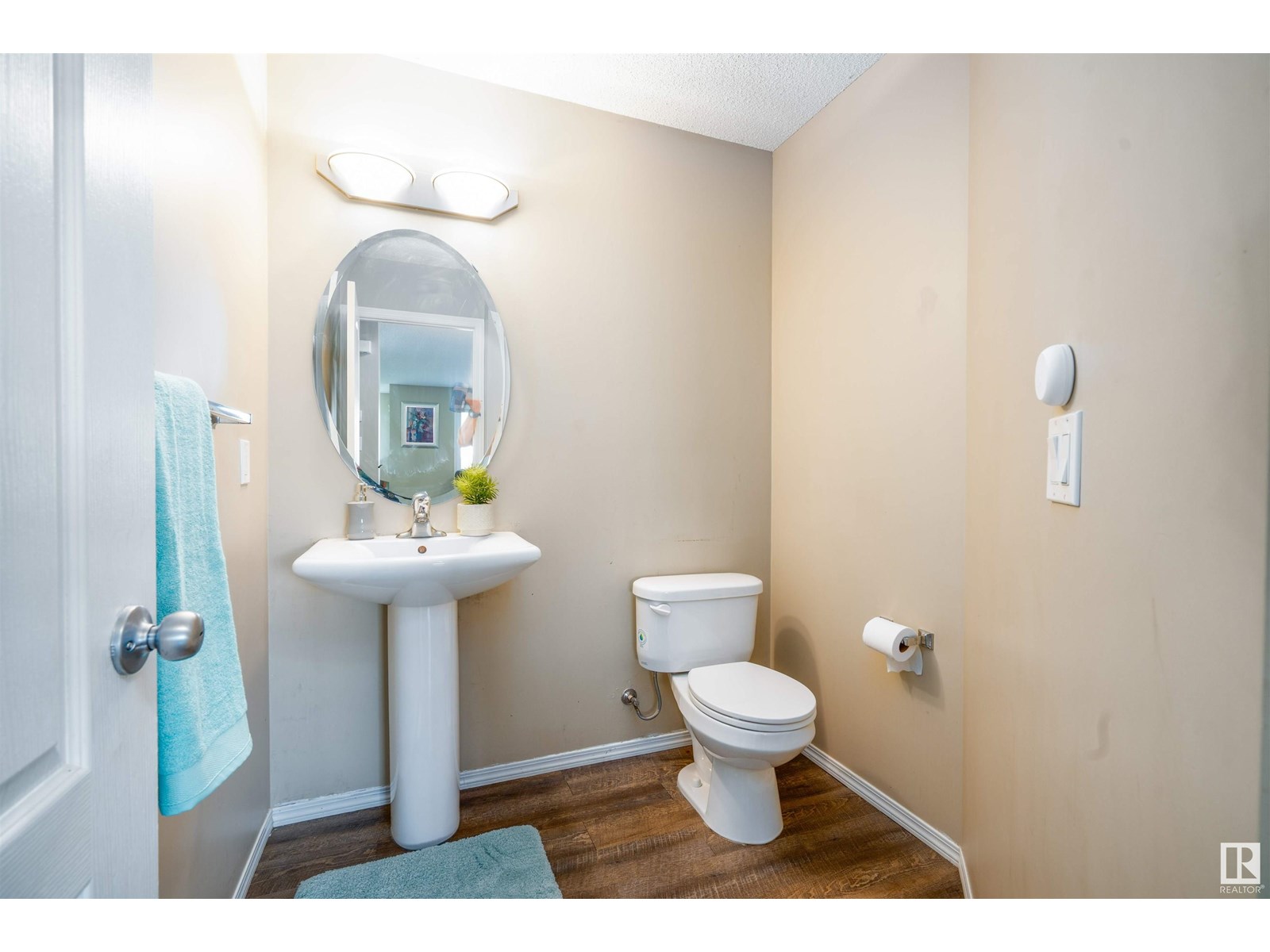 Property at 14 santana cres image 5