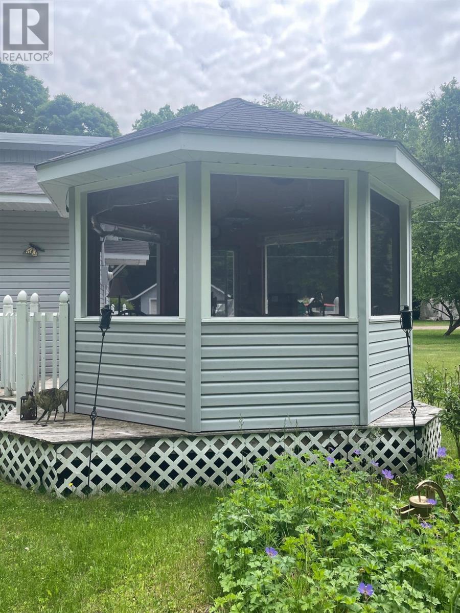 98 Whispering Pines, Batchewana, Ontario  P0S 1A0 - Photo 24 - SM251637