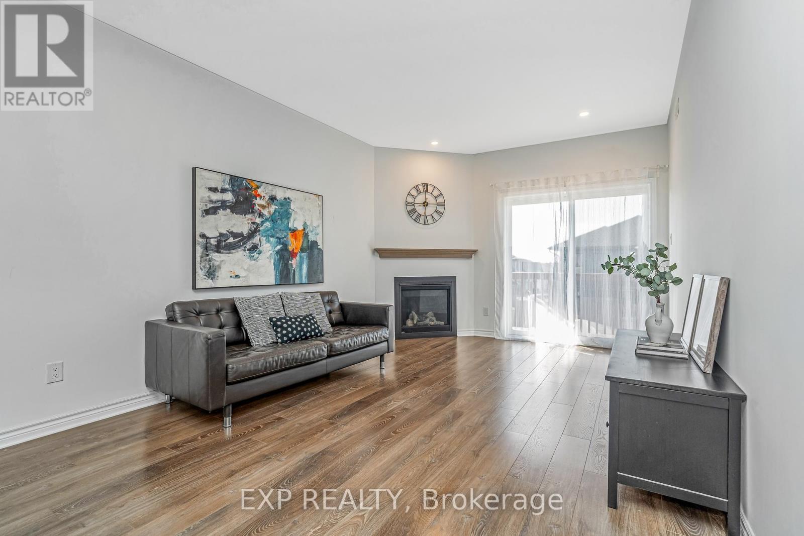 Property at 72 DUN SKIPPER DRIVE image 3