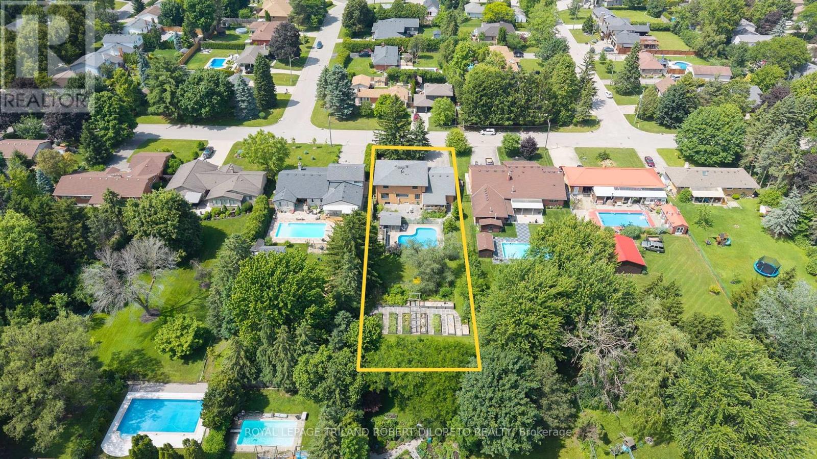 Property at 602 JAMAICA STREET image 2